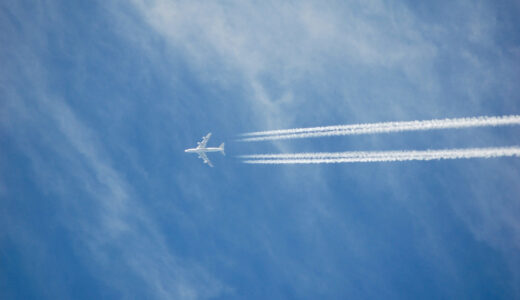 海外遠征の推し活に必要なものリスト｜パスポート、変換プラグ、SIMなどを解説